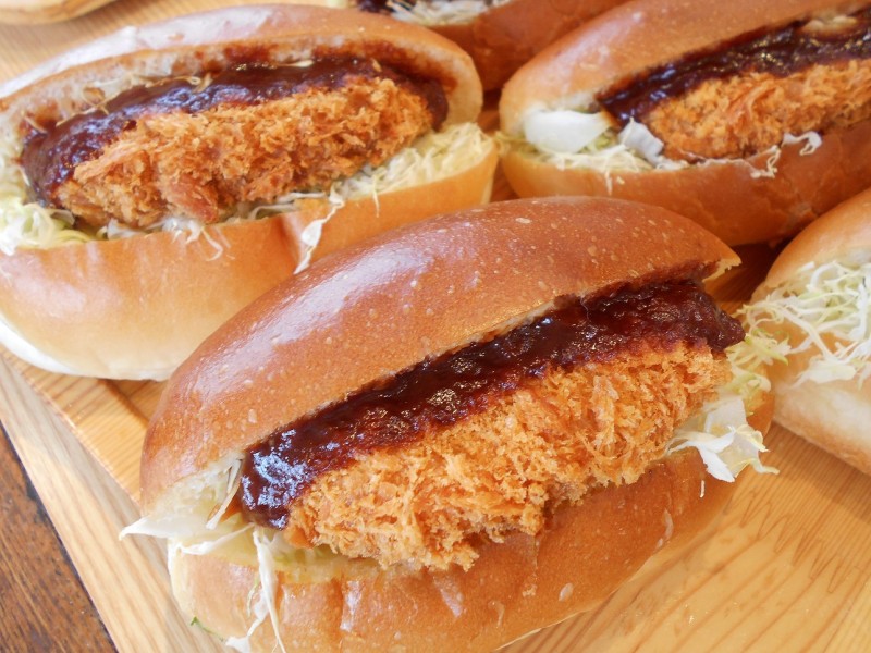 コロッケコッペ | 静岡・焼津のパンの店「ピーターパン」